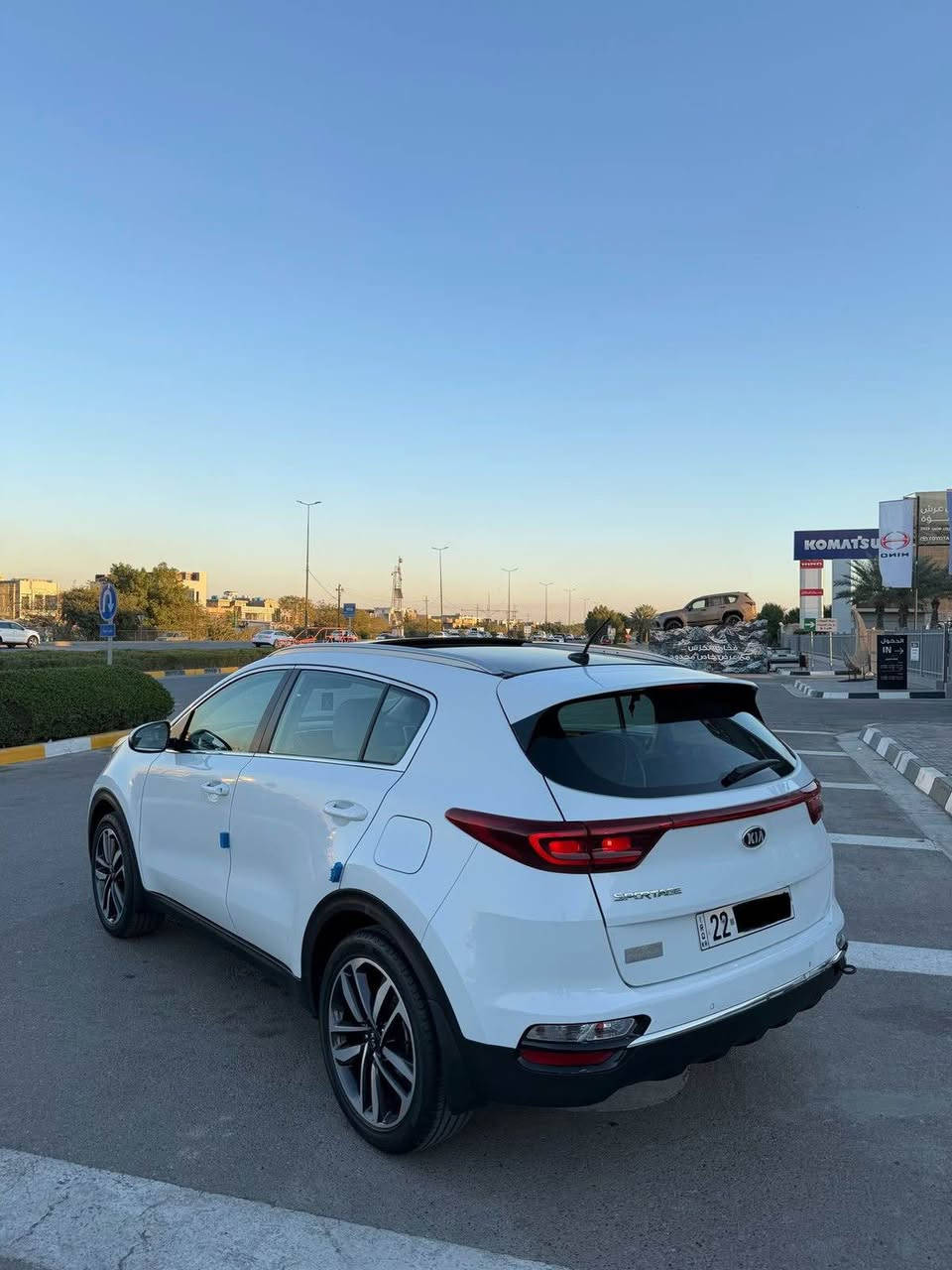 سبورتج خليجي 2020 
مكفوله كفاله عامه عدا رصعتين زغار كلش
ماشيه 94 
موصفات 
بنرما طكتين 
شاشا اندرويد 
مود درايف 
مانع انحدار 
تحكم ستيرن فول 
كامرا خلفيه دواره 
حساسات بل دعاميه 
قطعتين تبريد
محرك 2000 دوش كفاله 
لد خلفي 
ويل جبير مال فول وتخم تاير جديد 
مكان سياره بغداد السيديه 
السعر 195 
*********** بغداد, العراق
