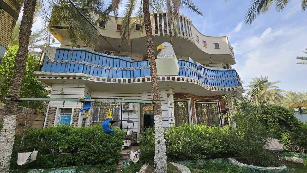 نص دونم بمساحة ١٢٥٠ متر الواجهة ٢٥ متر سند ٢٥مستقل الموقع (كربلاء المقدسة) بل لتحديد قرب القنطرة البيضاءاوقرب مشتل العتبة العباسية الموقع على التبليط يبعد مسافة عن مرقد الامام الحسين عليه السلام ٥كيلوا تحت البناء ٢٣٠ متر يتكون من اربع غرف وتفاصيل اكثر البناء درجة اولى))للستفسار بآدارة الوسيط العقاري الاستاذعلي خلف الشمري (*********** )(***********)للعازم على الشراء من المحافظات العراقية نحن في خدمتكم

