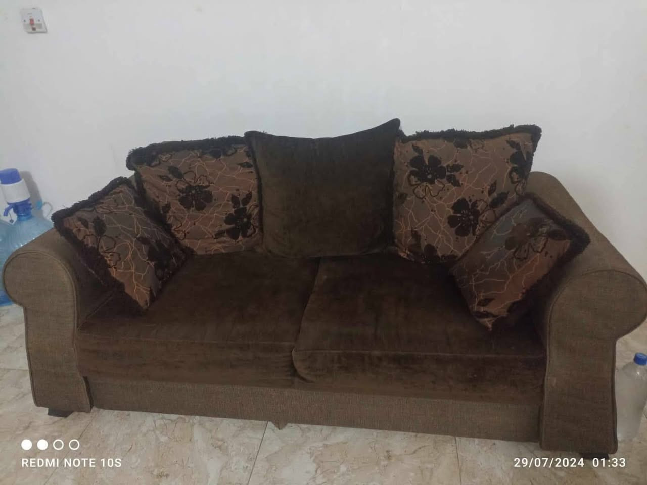 تخم ٧ مقاعد ١٧٥ للاستفسار خاص بلحرية


**إذا كنت صاحب هذا الإعلان وتريد حذفه لأي سبب، رجاءا أرسل رسالة إلى الدعم الفني**