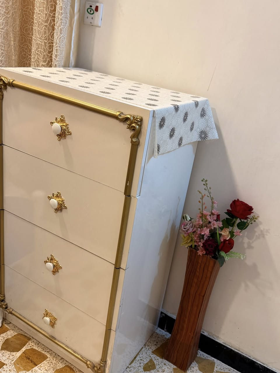 غرفه نوم تركيه للبيع رايدته ب650 بيه مجال للشراي
مكاني بغداد الشعله


**إذا كنت صاحب هذا الإعلان وتريد حذفه لأي سبب، رجاءا أرسل رسالة إلى الدعم الفني**