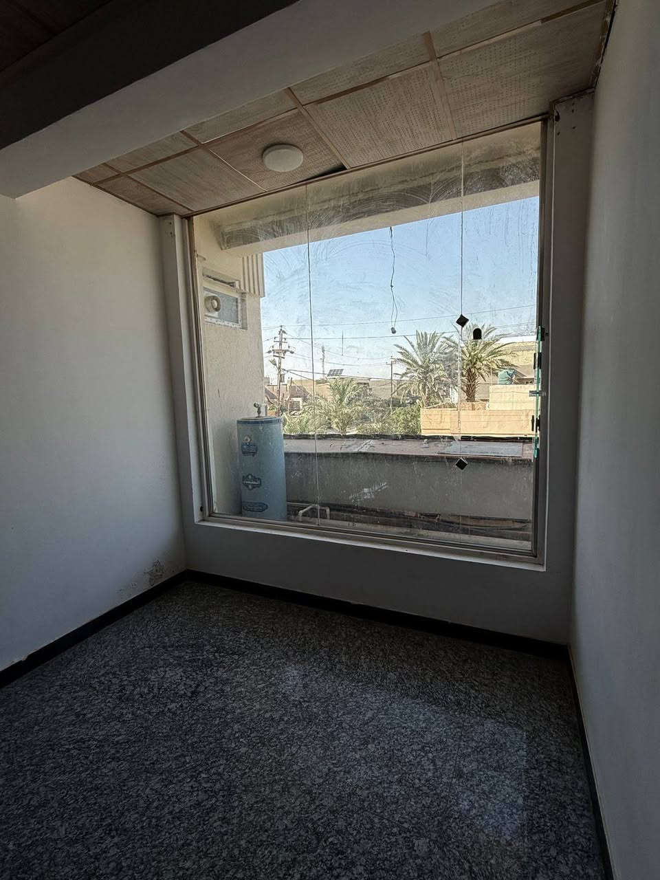 يوجد لدينا
شقه للايجار حديث البناء درجة أولى طابق اول

غرفتين كلدور مطبخ صحيات

سعر الاجار 350 الف

الماء والكهرباء واصل ع ابو الشقه

حله حي البكرلي الأسواق الأولى شارع المحوله

للاستفسار الاتصال على الرقم ***********
