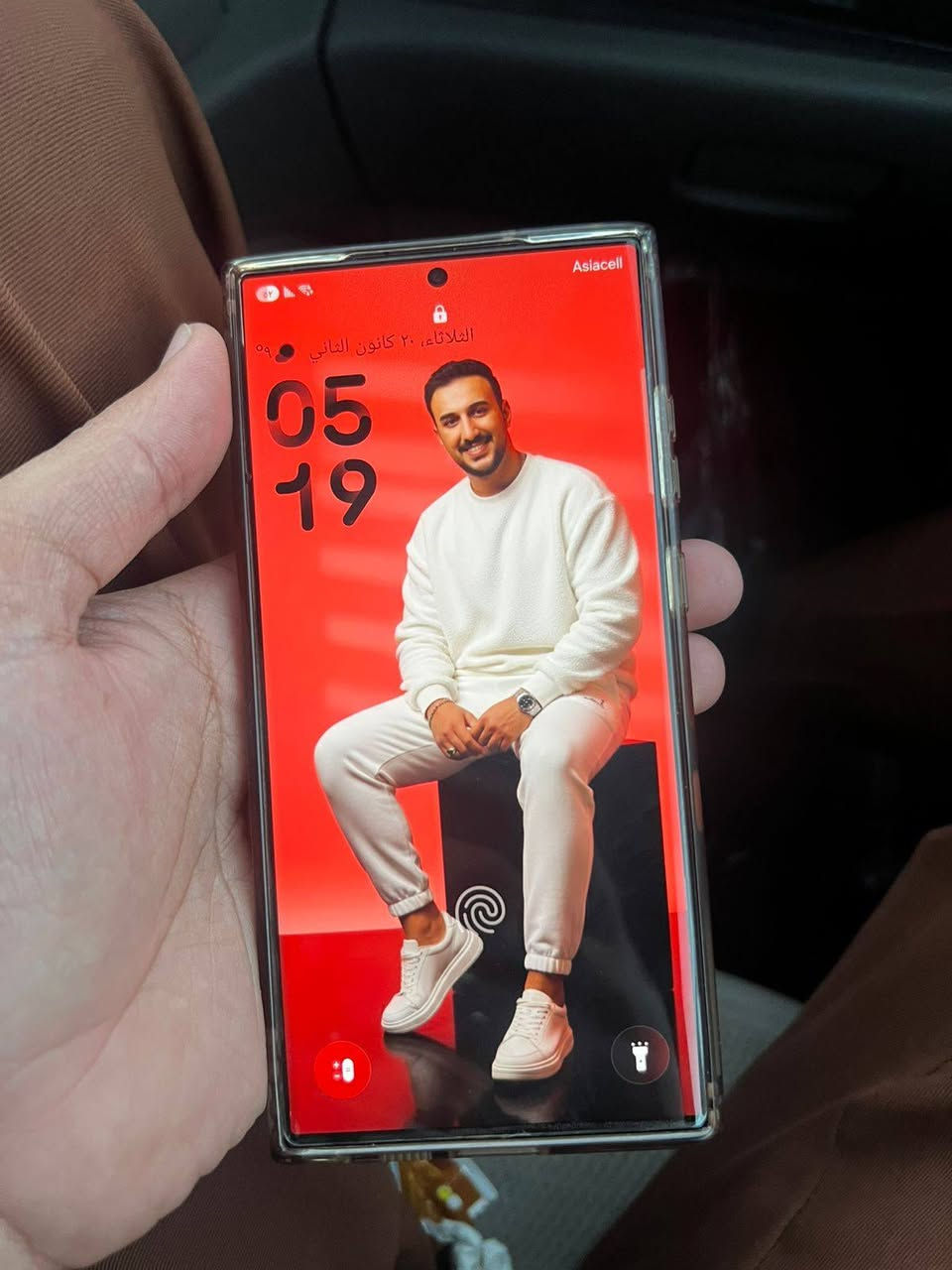 اس ٢٣ الترا اسود 
نظافة ٩٥ % 
تك سيمكارت 
ذاكرة ٥١٢ 
عنوان الشعب نهاية الفورتات 
***********
