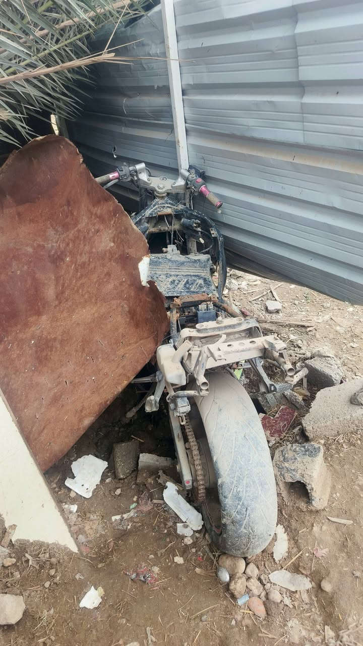 سلام عليكم شباب عندي فورزه للبيع عطلانه وكوسكي هم عطلانه كومه حديده ابيع


**إذا كنت صاحب هذا الإعلان وتريد حذفه لأي سبب، رجاءا أرسل رسالة إلى الدعم الفني**