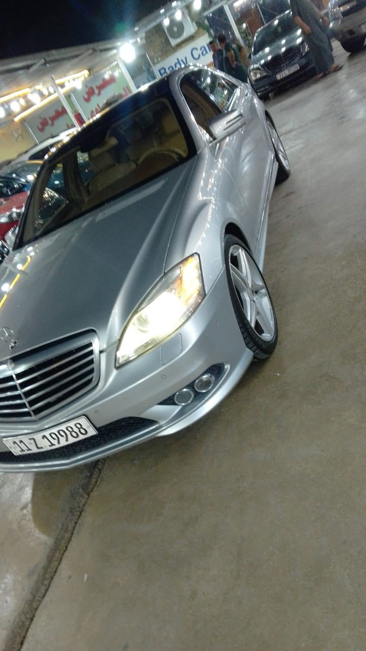 السلام عليكم 
مارسدس موديل 2011 
لون رصاصي 
فئه AMG S500
كفاله عامه السياره 
  بردات بلاديه 
ابواب شفط 
مري شفط 
بنو راما  
كشنات كهرباء 
خزن ميموري 
سايد بريك بصمه 
عدادات الكترونيه 
 ماشيه 43,000. حقيقي 
مغلفه نانو سراميك.PPF ب الامارات 
رقم مميز (19988)
ترقيم جديد 
السعر : 33,000
لتواصل ***********
العنوان بغداد الجديده
