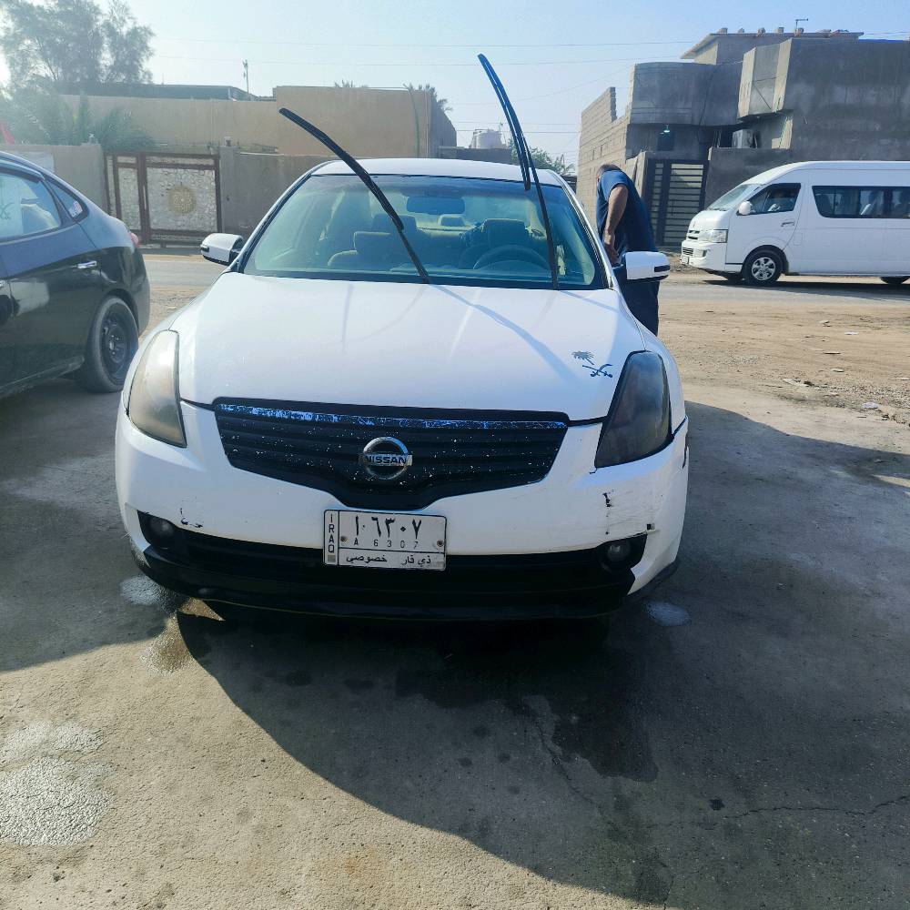 السلام عليكم نيسان التيما 2009 وارد خليجي بصمه تشغيل بصمه تقفيل  محرك 2500 فئه  S  سياره مصبوغه عام تبريد محرك كير حداديه مكفوله من الضربه القويه السنويه 2026 رقمها ذي قار راعيها موجود بالبصره يريد تحويل 
مكاني بصره ابو الخصيب السعر 60وبيها مجال بسيط اسيا وتساب *********** اثير خط***********