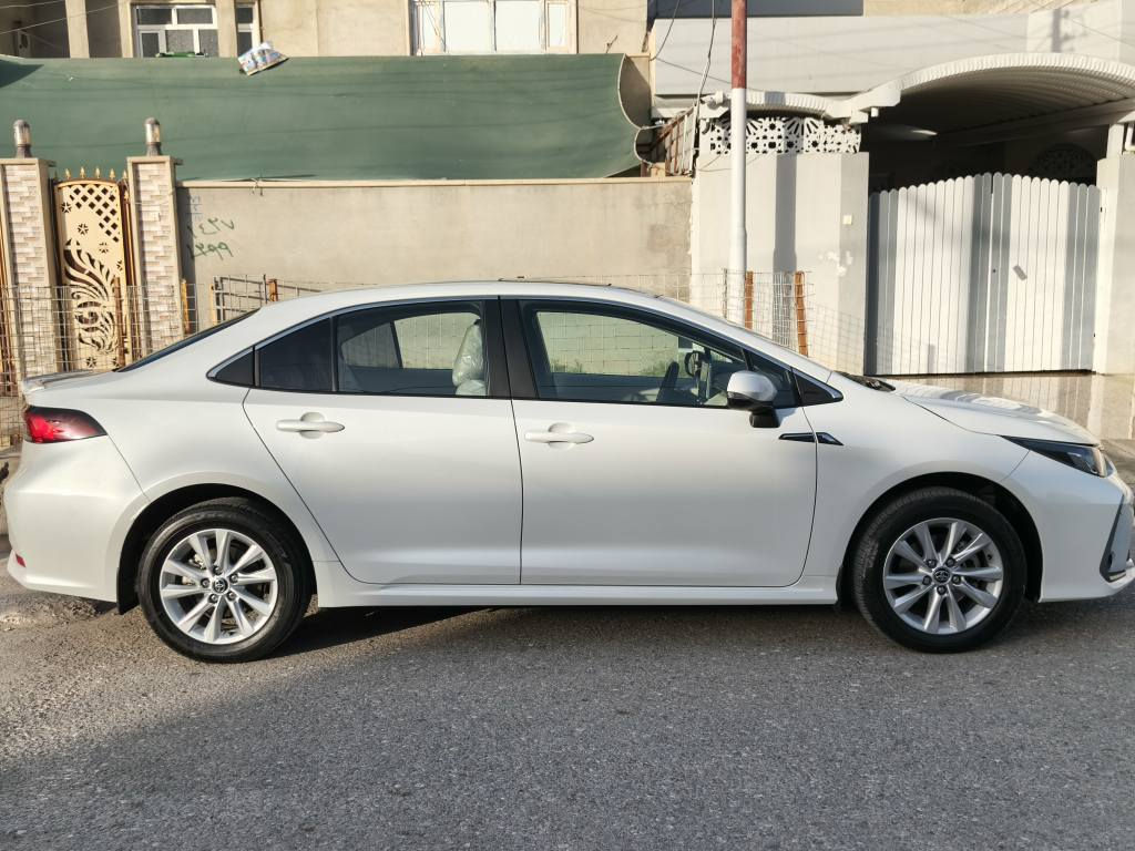 السلام عليكم 
كورلا م 2024 
ماشيه 16 الف
فول GLI 
مكينه 1800
شركه جيهان بعدها ضمان الصيانه 
200 وبيها مجااال 
*********** موصل, نينوى
