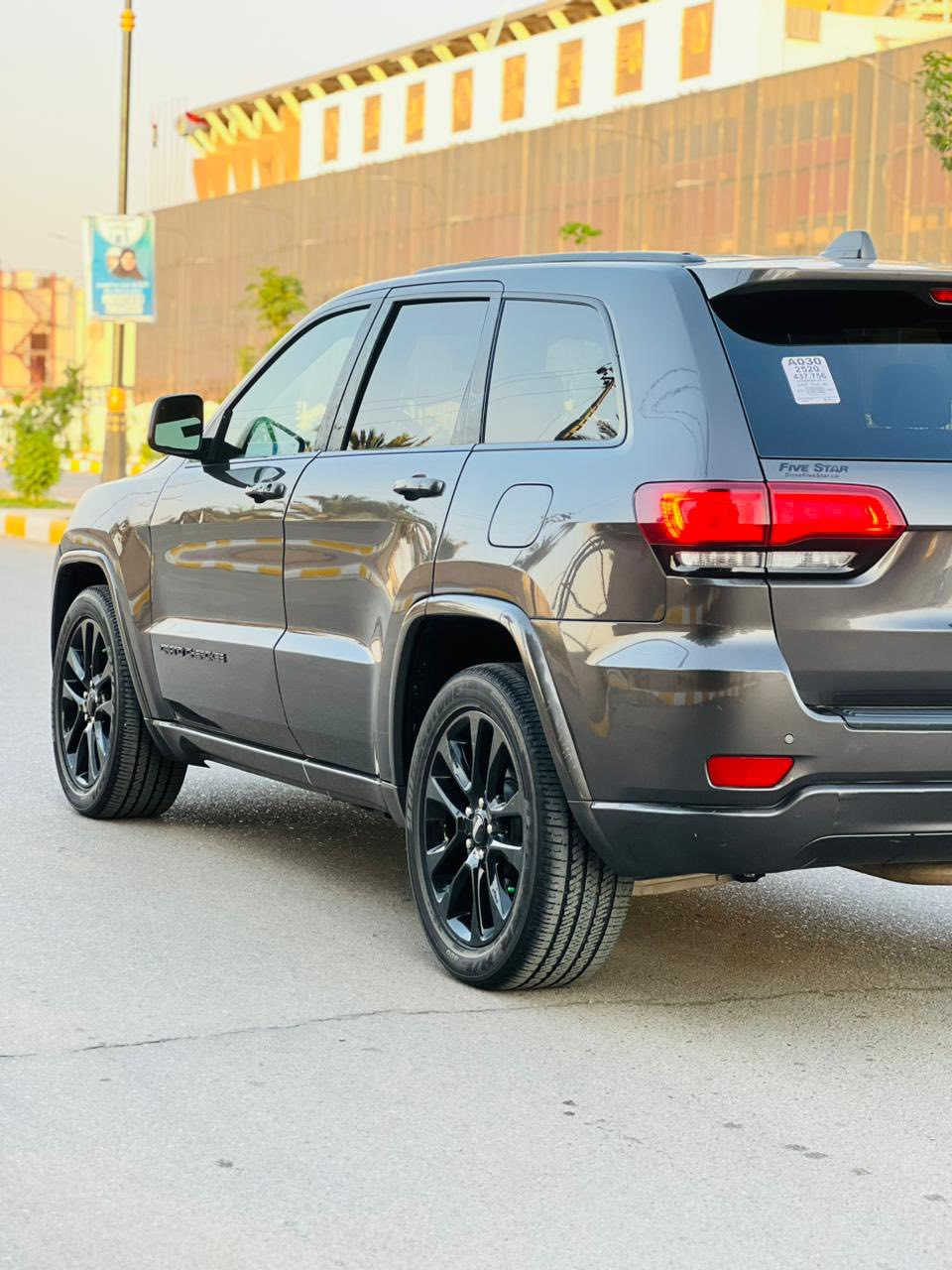 سلام عليكم ورحمة الله وبركاته
جيب لاريدو مديل 2021اصل بسمنه  السعر 248
سياره فول موصفات جنطه كهربائية بصمه أبواب تشغيل عن بعد ويل كب 20 كشن جلد + كهربائي حساسات رادرات ديل شاشه 6 سلندر 5 راكب 2  سياره ستخدام شخصي سياره عل  وضع شركه حيل جديده  ماشيه فقط 50  الحادث فقط بنيد وطرف جاملغ مكان سياره مركز الناصريه حي الفداء رقمي ***********
