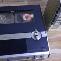 مسجل تيب للبيع  نوع سوني صناعة اليابان أصلي حجم خمسه أنج مع أشرطه عدد ...