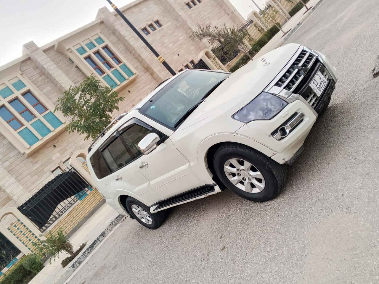 السلام عليكم سياره للبيع فقط  باجيرو حفتور وارد خليجي موديل 2010 مكينه وكير كفاله عامه حجم المكينه 3500 فورويل دفع رباعي سته سلندرمواصفات فول واحد على واحد فتحه شاشه تحكم ستيرن ثلاث قطع تبريد سبعه راكب كشنات جلد كشنات كهرباء ماري شفط شاير بالمري دمام خلفي تخم تاير حداديه تبريد ثلج بسمي شخصيا تحويل مباشر مكاني كربلاء السعر// 123//بيها مجال رقم//***********// الهاتف
