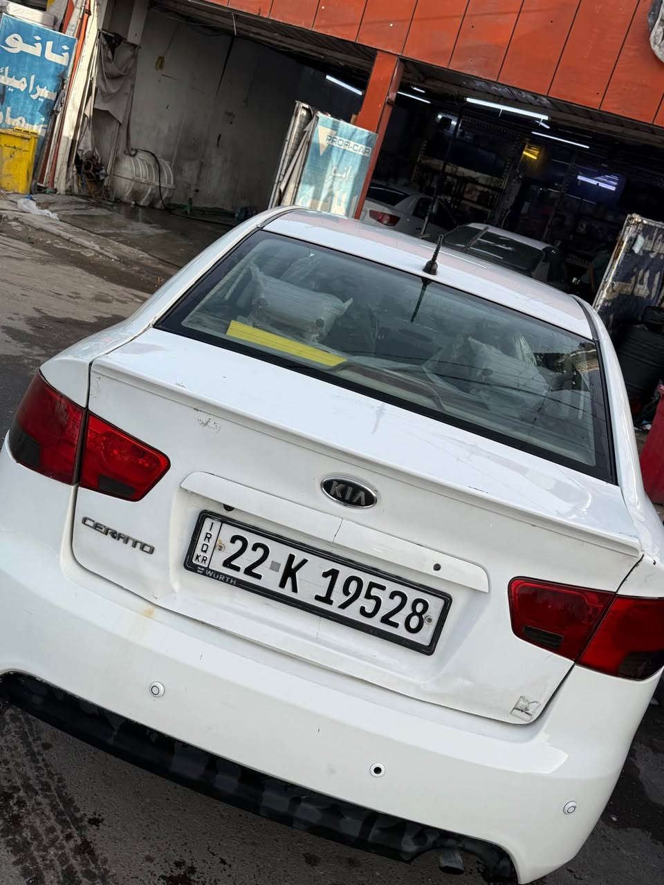 سيراتو ٢٠١١
فول موصفات ماعدة بصمة 
محرك ١٦٠٠
كير٦نمر 

٤قطع بيها ابيعلك احزام لا تعبني ولا أتعبك 
عرضها ب ٨٠ وبيها مجال وتدلل 
رقم ***********
مكان بغداد كرخ بغداد, العراق
