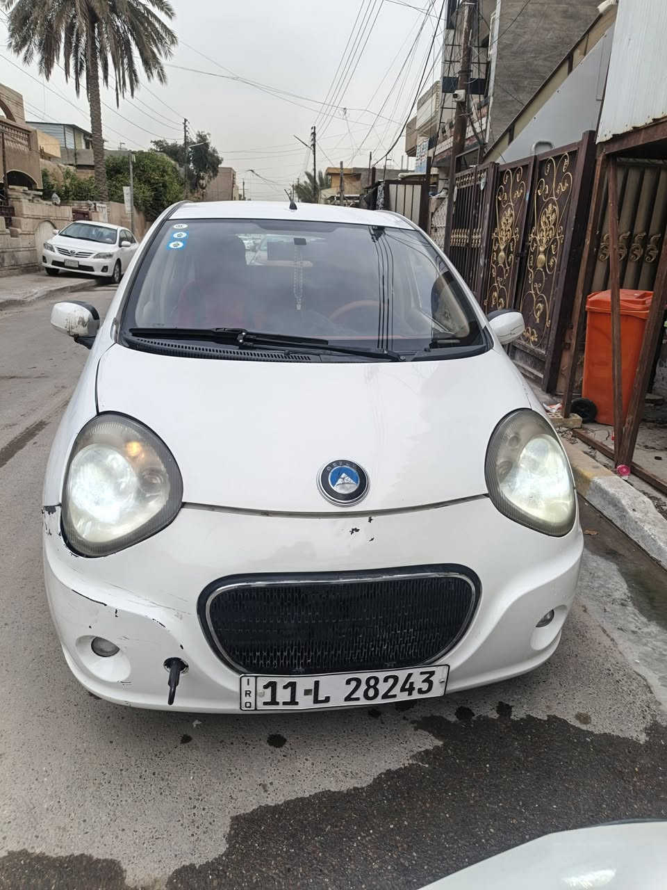 سلام عليكم سياره باندا موديل ٢٠١٣ رقم بغداد سنويه جديده هزه جديده سياره بيها ضربه جاملغ عكس سايق بس باقي مكفول كير محرك صدر خير من الله صور موجوده كدامكم 
*********** سعر[ ٥٣ $]
