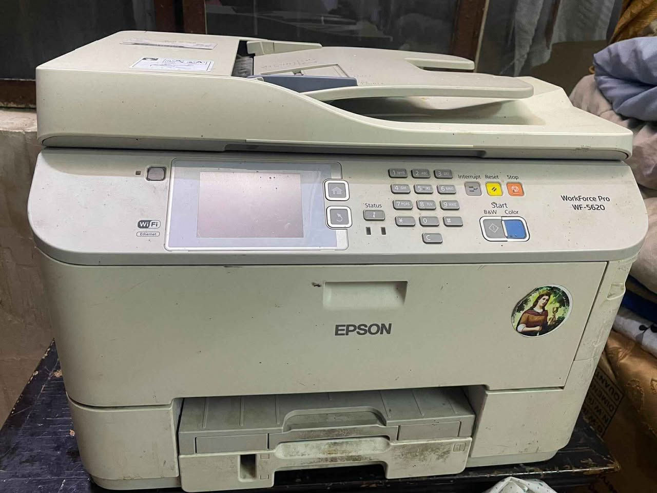 طابعة أيبسون (طباعة، نسخ، مسح ضوئي، فاكس)  34 صفحة بالدقيقة، تدعم WiFi والطباعة على الوجهين، سعة درج 250 ورقة، أحبار 4 ألوان.  السعر ٢٠٠ العنوان الموصل الحمدانية للأستفسار خاص دهوك, العراق


**إذا كنت صاحب هذا الإعلان وتريد حذفه لأي سبب، رجاءا أرسل رسالة إلى الدعم الفني**