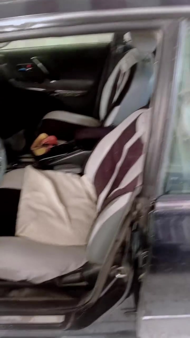 السلام عليكم سياره راس الثور للبيع موديل 1997 بسمي لون زيتوني فول نضافه مكينه 2500 VVT-i مكفوله من الكص ونقل جثه والمكينه ومصبوغه صبغ جماليه تخم تاير جديد تايلندي دهن جديد كير ومكينه جدد المكان ميسان حي النداء السعر 72 وبيه مجال


**إذا كنت صاحب هذا الإعلان وتريد حذفه لأي سبب، رجاءا أرسل رسالة إلى الدعم الفني**