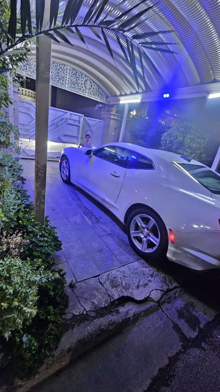 كمارو موديل ٢٣ فول سياره بسمي رقم *********** مكاني زيونه سعر ١٦٠
