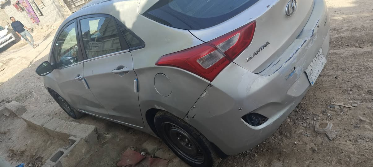 الانترا 13 هاش باك  خليجي
محرك 1800    السيارة تشتغل وتمشي بس حتى ماضيع وقتك ولا تضيع وقتي.وتكول جبتني  من ماعرف وين (( ابيع رقم  ))  او كوم حديد بكيفك شتريد تسميها. تواصل ع الخاص موجود


**إذا كنت صاحب هذا الإعلان وتريد حذفه لأي سبب، رجاءا أرسل رسالة إلى الدعم الفني**