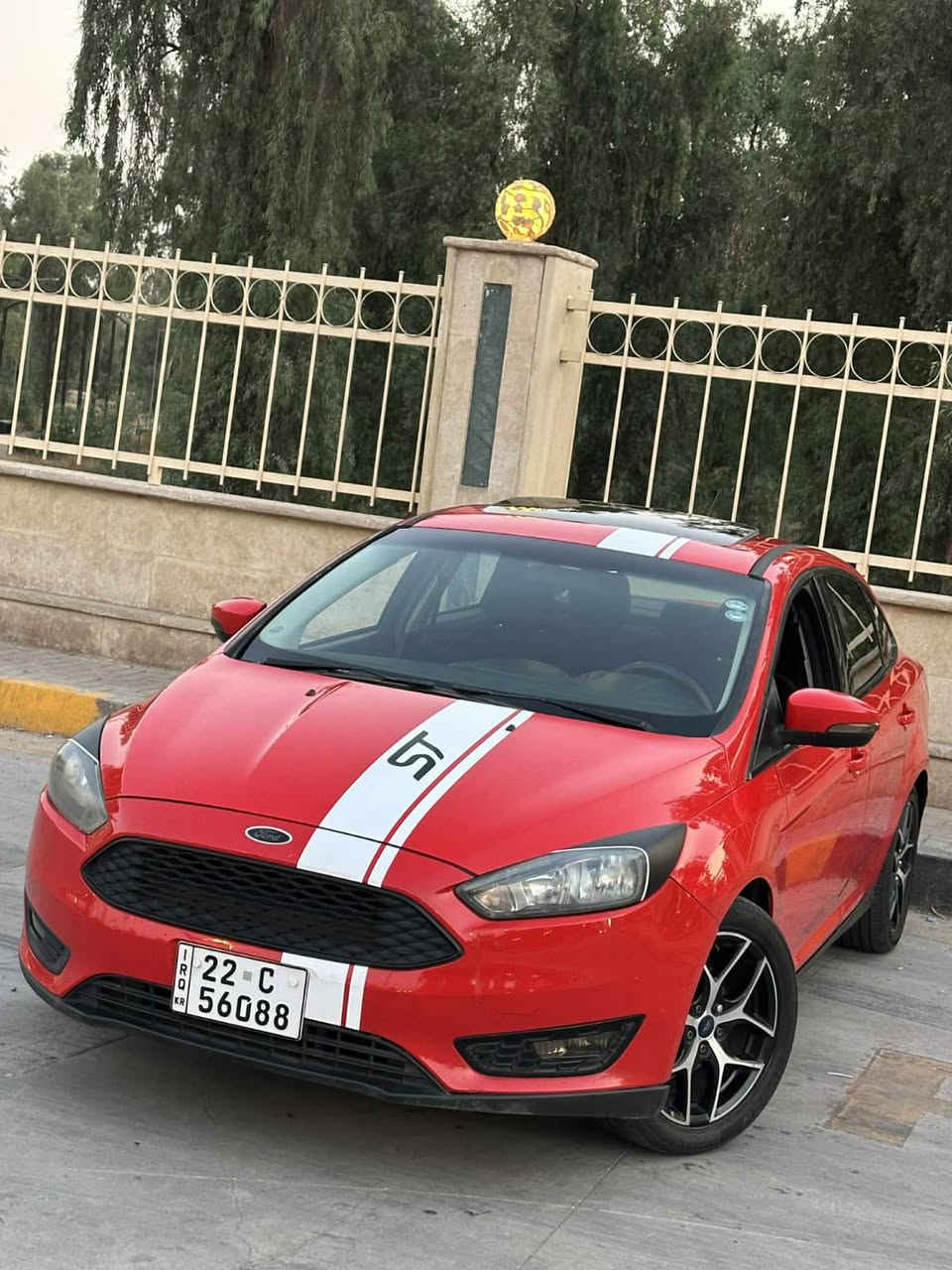 فورد فوكس 2017 SEL
محرك 2000 بانزين عادي
فول مواصفات اناره داخليه 7 الوان وتفاعليه شاشة كبيره كاربلاي واندرويد اوتو  نظام الشاشة sync3.4 وشاشة عدادات سستم صوت sony سلايد تبريد قطعتين منفصلين السائق والراكب كامره دوارة وحساسات  
رقم مسطره الجديد باسمي السياره شرط التحويل 
سياره بدون صبغ
السعر 104
موصل
***********
