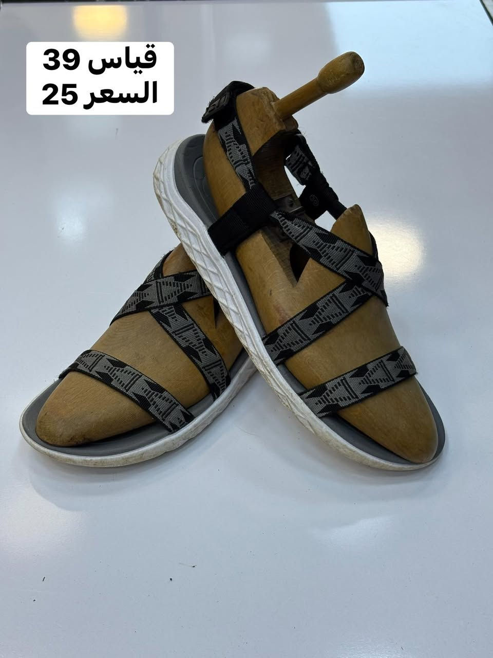 حذاء صندل صيفي قياس 39 بالة اوربي اورجينال

السعر 25 والتوصيل 5     🛑سعر ثابت🛑

للحجز سكرين للقطعة ومراسله الصفحة 

رابط الواتساب 
‏https://wa.me/message/GD52J736LFWOL1

العنوان / /  بغداد الكرادة داخل مقابل جبار ابو الشربت داخل فرع الشهيرة 

احذية ابو يونس الاصلي 
باله اوربي اورجينال


**إذا كنت صاحب هذا الإعلان وتريد حذفه لأي سبب، رجاءا أرسل رسالة إلى الدعم الفني**