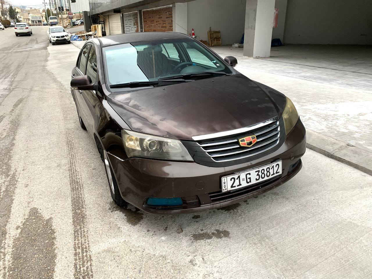 سەرەتا بەناوی خوا 
ژمارەی تەلەفون : ***********  واتساپ و فایبەر 

جیلی ئیمگراند ۲۰۱۳  EC7 
سەنەوی تا ۲۰۲٨ تازەیە
تەحویل غەرامە بەناوکردن بە شەرت 
سەیارەکە مەکینە ۱٨ ی کرۆلایە 
بێ تەقەو ڕەقە ماڵی دۆستە 
گێڕ و مەکینەی بە شەرت 
چوار تایەی تازەی لەژێرایە 
دوو پارچەی هەیە بێ ناوگرتن 
کەمێ کاڵ بونەوەی هەیە ئەویش جێگای باس نیە 
بەس ماشااللە ‌ی ئەوێ سەیارەیەکی جاهیزو بێ کەموو کوڕیە 
تەنها فرۆشتنە گۆڕینەوە ناکەم 
سیعری ٦۰ وەرەقەو  مەجالێکی دۆستانە 
لەگەڵ ڕێزدا هەموو زانیارییەکم نوسیوە 
ماسی لەبەحرا سەوا ناکرێ  ئەگەر کڕیاری وەرە لە نزیکەوە سەیری سەیارەکە بە شوێن سلێمانی السليمانية, العراق
