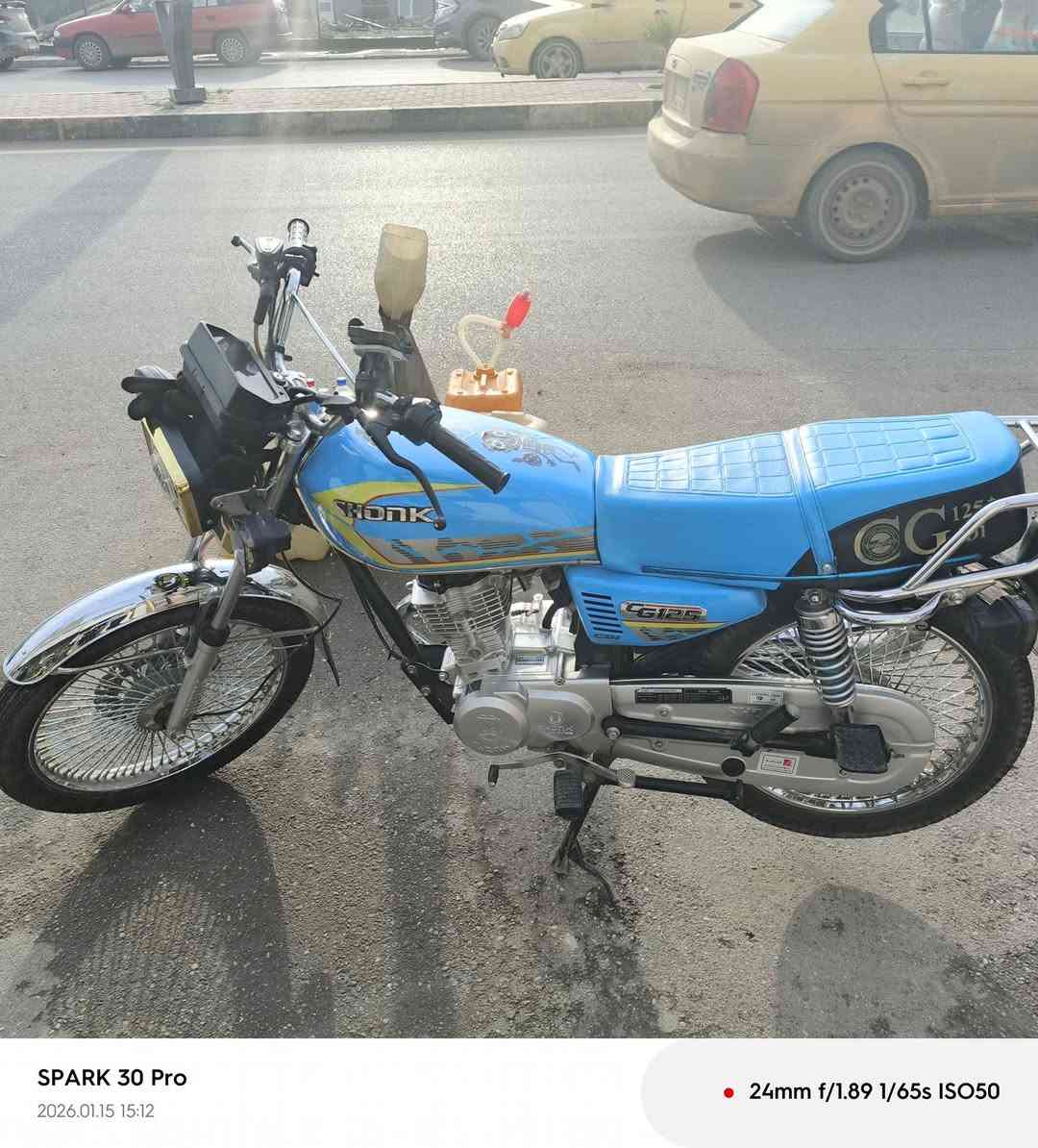 السلام عليكم ماطور ايراني للبيع 2025 شرط برغي ما مفتوح وايرمنيه كله شغال السعر 700 الوان حي البكريه جامعه البديع***********
