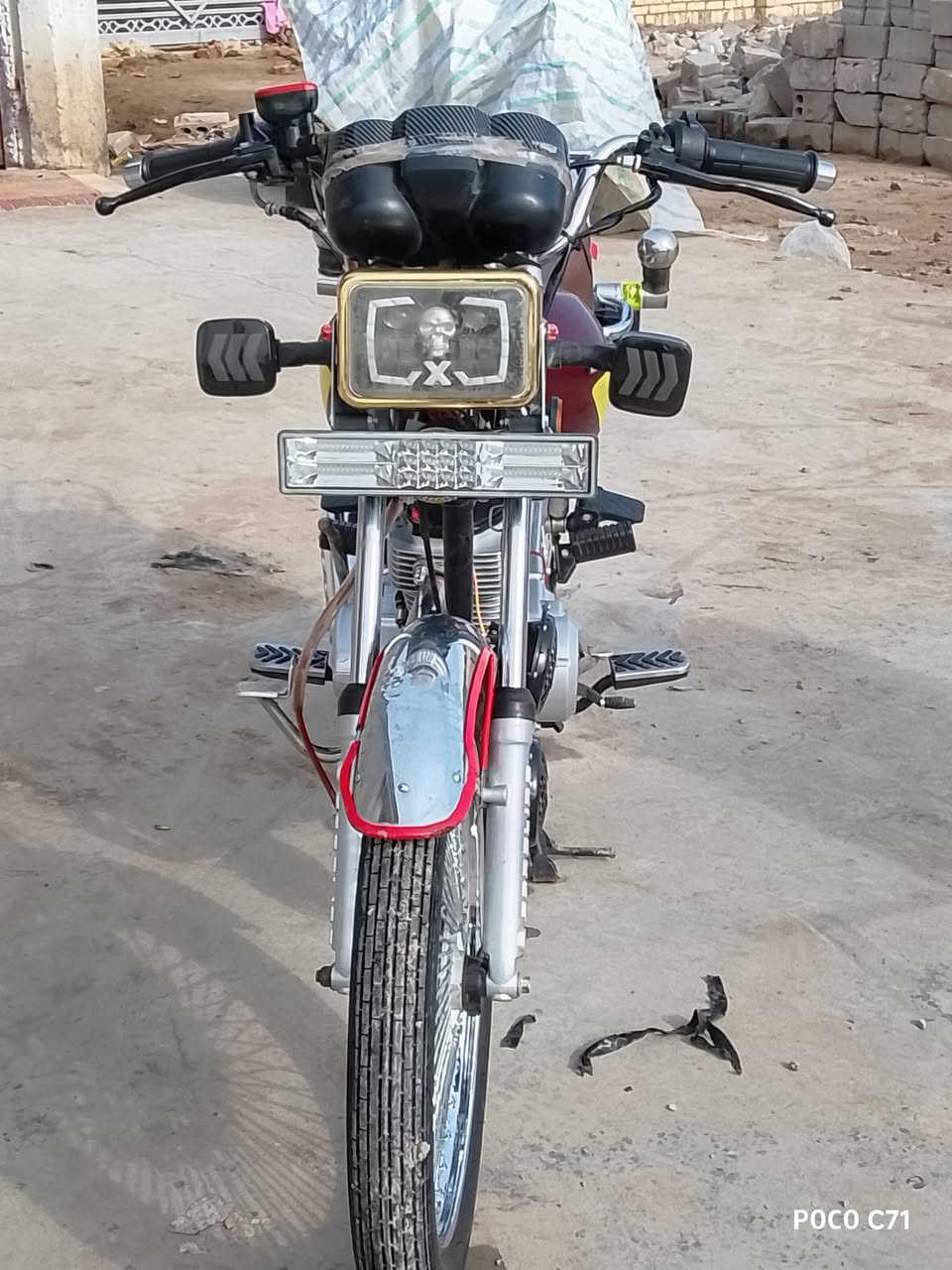 السلام عليكم دراجه لبيع موديل 2025 اوراق  سكنر محرك ما مفتوح 🔓كرهبايات كامله السعر 650 وبيها مجال المكان بابل الحمزه الغربي منطقت الخميسيه لاستفسار ***********
