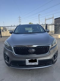 كيا سورينتو ٢٠١٦ محرك V6 سبعه راكب سياره حلوه ماشيه تقريباً ١٠٠ الف  س...