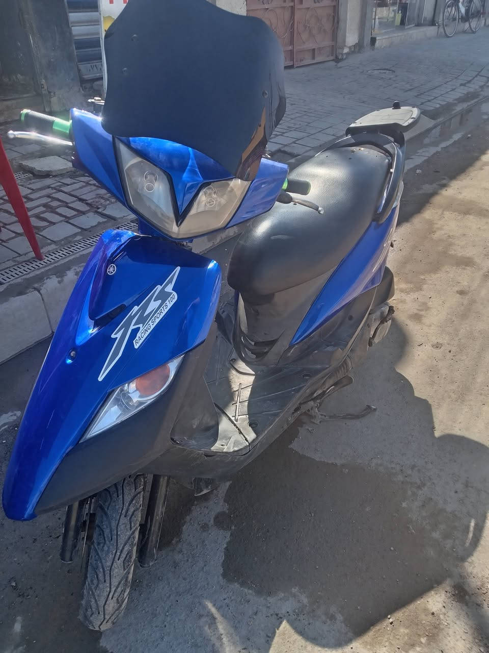 سلام عليكم دراجه البيع السعر ٥٥٠ وبيها مجال مكانه بغداد مدينه الصدر الرقم ***********
