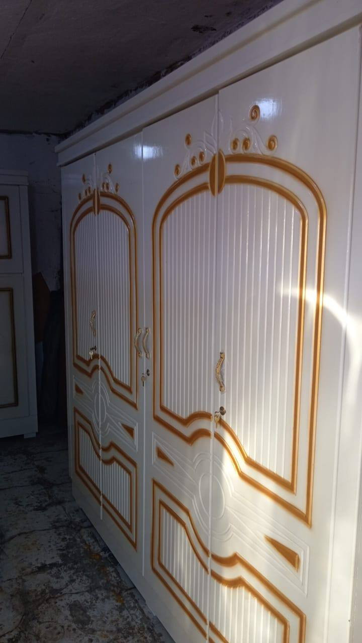 سلام عليكم كنتور ابو اربعه ابلوك الوان 350
كنتور ابو اربعه صاج 300 الرقم واتساب ***********
