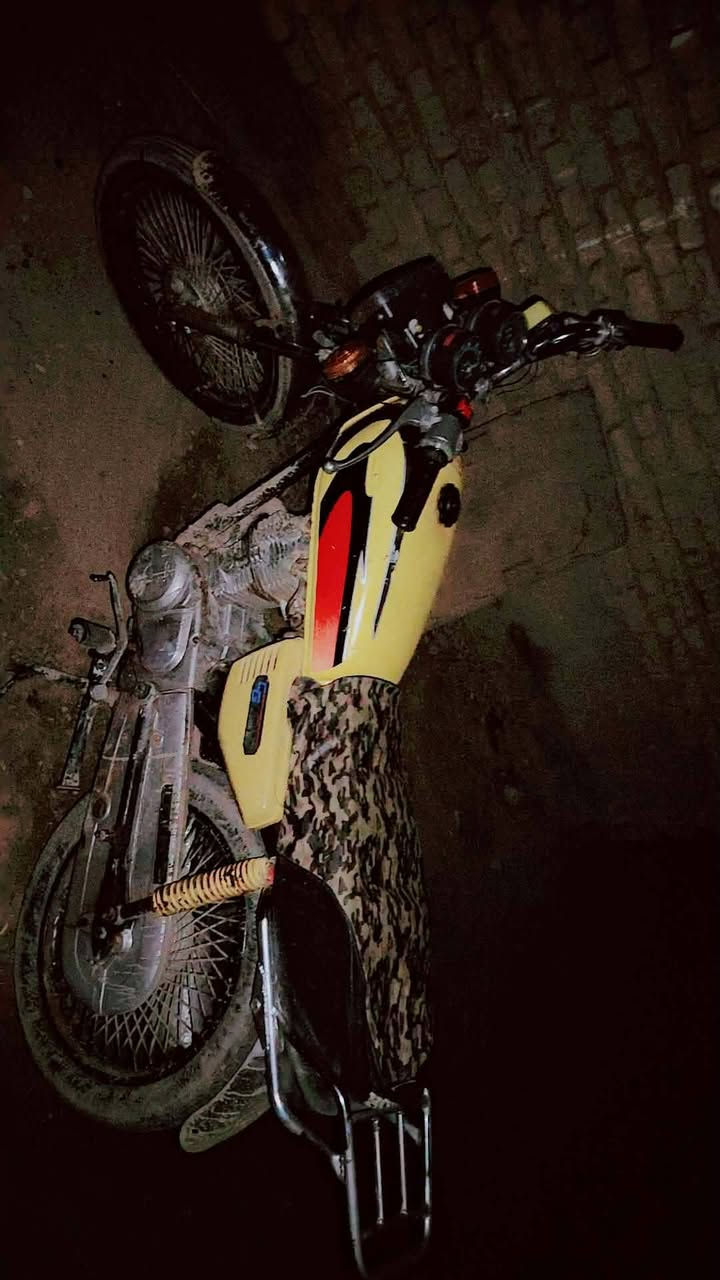 سلام عليكم دراجة للبيع كلك كلك كلك موديل 21دراجة خير من الله سعر 300 مكاني رفاعي


**إذا كنت صاحب هذا الإعلان وتريد حذفه لأي سبب، رجاءا أرسل رسالة إلى الدعم الفني**