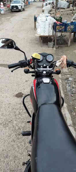 دراجه بوكسر للبيع موديل 23 مرقمه بأسمي رقم انكليزي تحويل ثاني يوم بيه نقوصات شويه مكينه خير من الله ما وصله اله سبانه وفوك كل هاذا تجي و تشوفه بعينك سعرها  2300 وبيه مجال ما عدا نقوصاتها العنوان ديالى بعقوبة للاستفسار على الرقم 
***********
