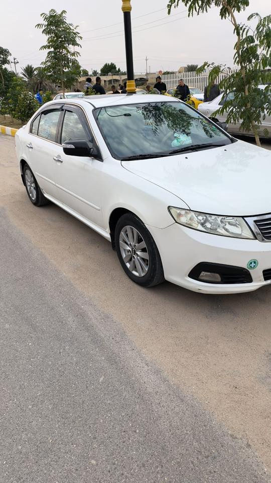 أوبتيما ٢٠١٠   مبدل بيها بنيد وجاملغ  وبيها صبغ احزام فقط .. محرك كير حداديه دواخل تخم تايرات كله جديد ونضيف .. السياره جاهزه وشرط التحويل رقم دولي .. عنوان السياره الناصريه الشطره .. سعرها ١١٠ وبيها مجال بسيط .. ***********
