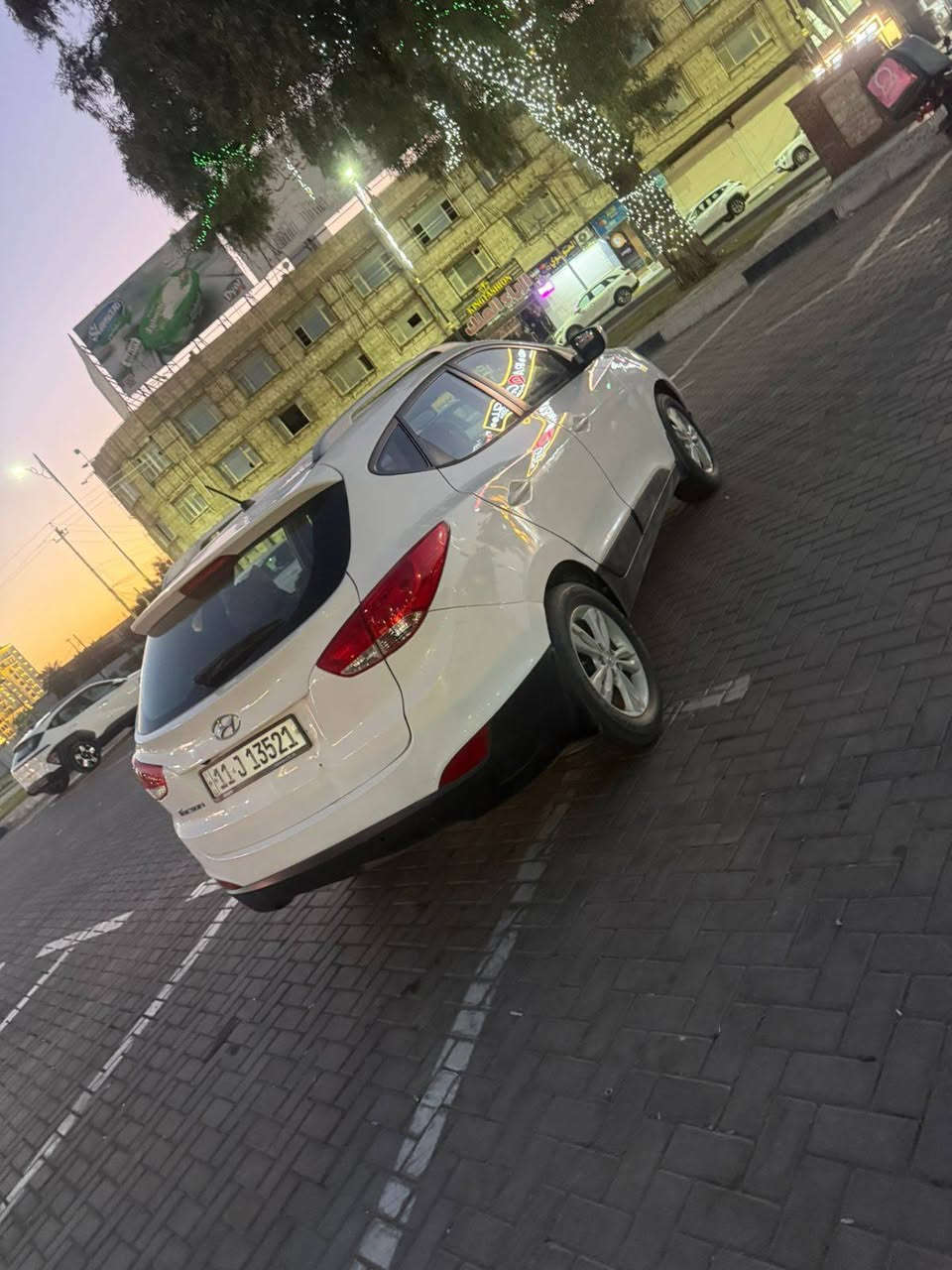 السلام عليكم سياره نوع توسان مديل 2013فول مواصفات فتحه تحكم استرن حساسات مري شفط كشنات جلد اشاير بل مري شفتات ستيرن مكينه 2000رقم بغداد مثبت سرعه السياره كامله من كلشي تحويل مباشر 
 العنوان كربلاء السعر 134
بيها مجال رقم الهاتف ***********
