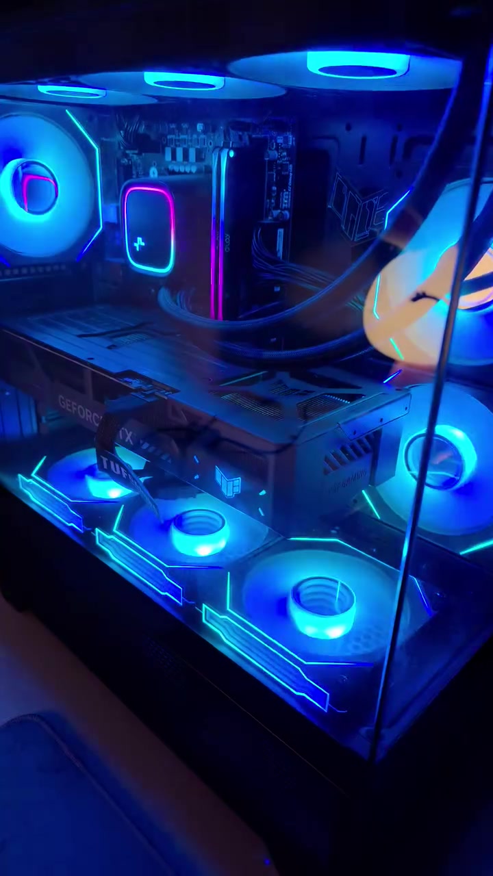 تجميعه للبيع استخدام متقطع فقط ٦ اشهر مع UBS 2000KV اونلاين
المواصفات :
Asus TUF Rtx 5070 OC 12GB GBU
Ram 32GB oloy RGB DDR5
MSI PRO B760M-E CH DDR5
CPU 14400F TRAY
LE 720 CH
MSI PAG G750N
ALPHARD CASE BK EN43802 
بور سبلاي 850 W والتبريد مائي بالاضافه الى ريموت للتحكم بمودات RGB 
التجميعه خارقه تشغل العاب مثل ريد ديد 2 وسيابر بانك على اعلى جرافيكس وهرتزيه وبدون تعليق بالاضافه لسرعتها بالمونتاج و شغل 3D وبلندر 
سبب البيع هو عدم التفرغ والانشغال 
استخدامها قليل جدا ونظيفه جديده بعدها 
الكراتين كلها موجوده وملحقات اصليه بالاضافه الى UBS اونلاين 2000KV من Rising بعده بفتره الضمان...
 للمهتمين فقط متوفر توصيل 
سعر مليونين و١٥٠ الف وال ubs 280


**إذا كنت صاحب هذا الإعلان وتريد حذفه لأي سبب، رجاءا أرسل رسالة إلى الدعم الفني**