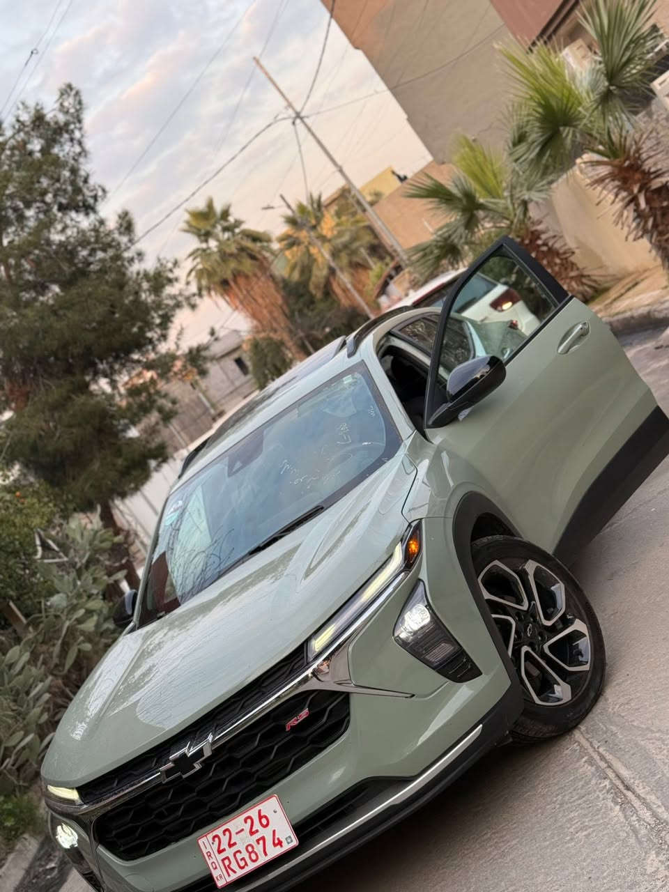 سلام عليكم شوفرليت تراكس دخول جديد
وترقيم جديد موديل 24 بدون صبغ بدون ايرباك ماشيه 33 الف فىه 2RS
فول مواصفات 
لون مميز
بصمه 
تشغيل عن بعد
شاحن وايرليس
تحديدمسار
رادارامامي 
ويل حجم 19 فراشه الاصدارالجديد
كشنات جلد
ناقل الحركه AT عددالنمر6 
شاشه داعم كاربلي
السعرالمطلوب 170 علمآ انا السياره بوضع الوكاله مابيها اي نقص دشبول صفرمسج 
للستفساراكثر***********
مكاني بغدادشارع 14 رمضان وشكرا
