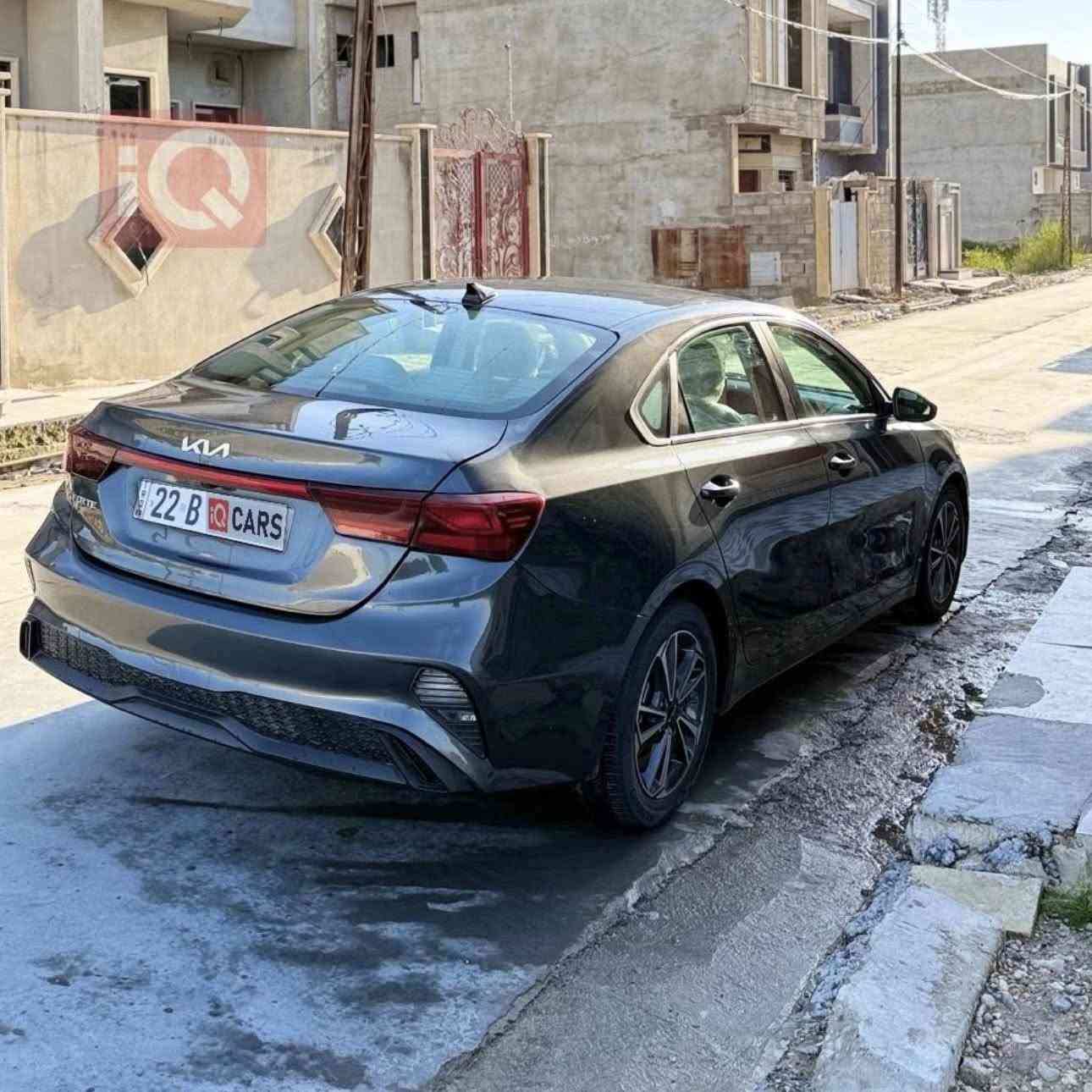 فورتي 2022 
سيارة جديدة ونظيفة ما بيها اي ظرر سيارة شرط مكفوله من الدعامية للدعامية وهاي المواصفات الي كدامك محرك 20 داخل ابيض واسود مميز رادار امامي وبعد بيها مواصفات حلوة سعرها مناسب جداً اذا شراي اتصل على هذا الرقم + واتساب ايضاً 
***********
