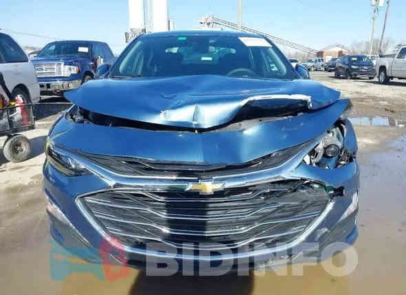 ماليبو موديل LT 2024مكينه 1500توربو 4 سلندر السياره جديده شرط ماشيه 35الف  فول مواصفات ماعده الفتحه كشن هيتر كهربائي  قطعه وحده فقط بنيد بشرط بدون دواخل بدون ايرباك، السياره  معوقين المعوق ولد شاب عوقه بيده السعر ١٣٠ وبيها مجال الاتصال ع الرقم***********
