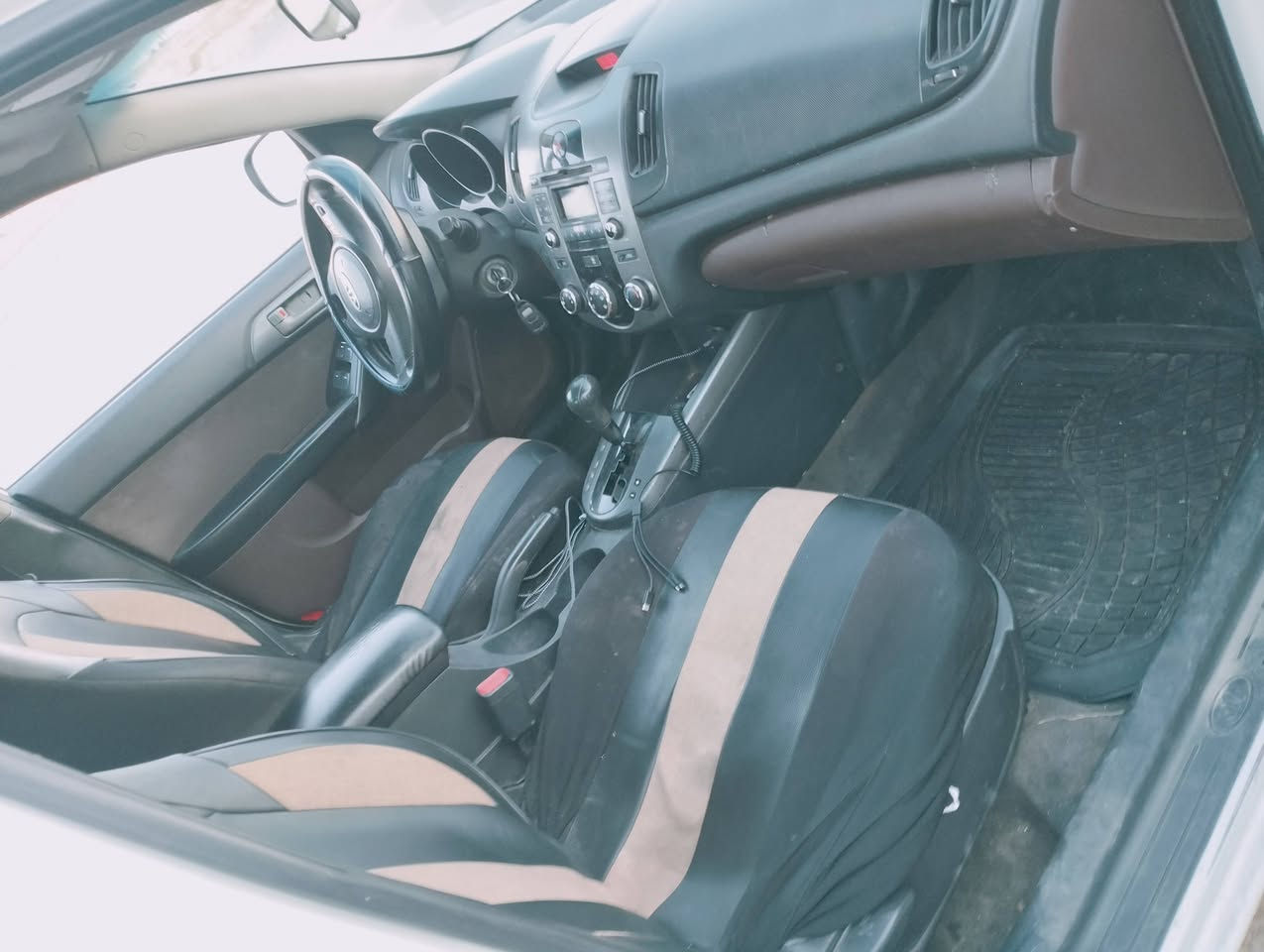 سلام عليكم ورحمه الله
للبيع سيراتوو خليجي موديل 2011محرك 1600
محرك مفتوح لا صرف ولا بخار شرط الفحص سياره مكفوله فقط بارد بسيط واضح يمك بل سونار كير محرك سدر امامي خلفي سنويه مجددا 2031مكان واسط قضاء الزبيديه رقم اربيل تحويل وكاله مباشر السعر 110وبيه مجال بسيط جدا 
***********
***********
