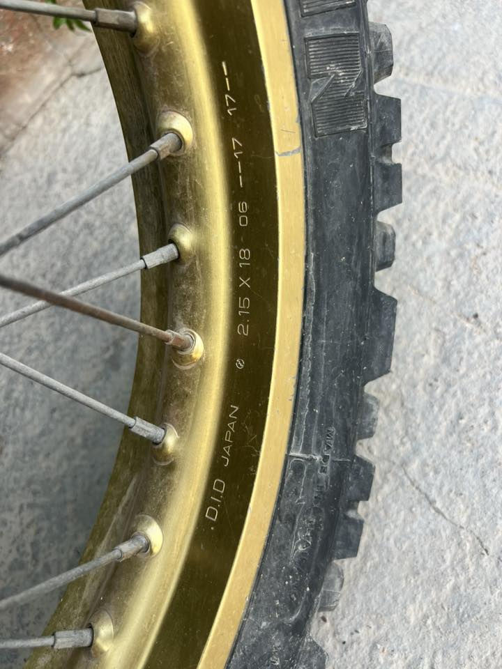 ويل حجم 18ياباني الي يريدة بيخير ويدلل بدون تاير ***********
