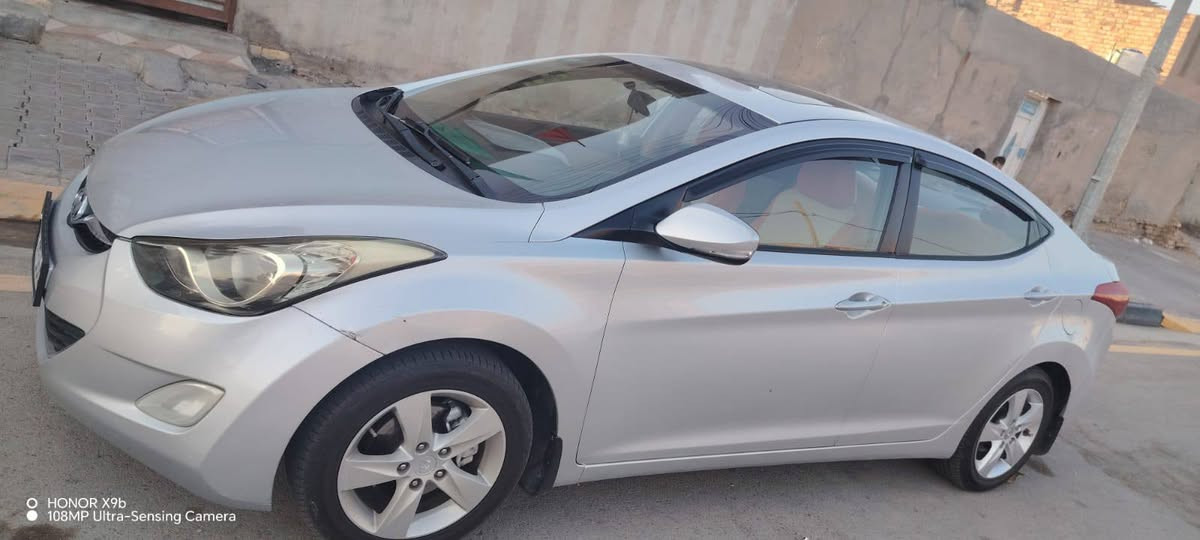 النتره خليجي موديل 12 بسمي رقم بغداد فول مواصفات  السياره مكفوله كير اومكينه اوحداديه اوكهربائيات اوتبربد ما ناقصه شي السعر 105 اوبيه مجال مكان السياره بل كوت  ***********

