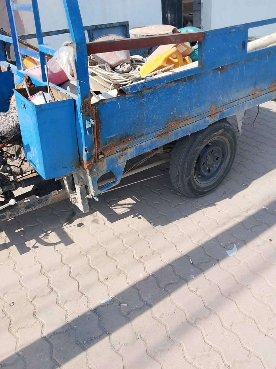 السلام عليكم ستوته للبيع العنوان تكريت شارع الزهور سعر 400وبيها مجال *********** يوجد واتساب

