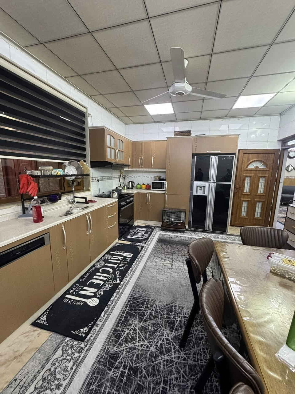 منزل علی شارع 15متر للبيع في حي  #هفالان  ‏(مركز المدينة  اربيل) 
 خانوو لە شەقامی 15مەتری بۆ فرۆشتن لەگەرەکی  #هەڤاڵان   
مساحة:- 200متر
  يتكون من :-
أستقبال 
 مطبخ 
هول
 صحيات 
5 غرف نوم
البيت #طابو يسجل بأسم اي شخص يحمل الجنسية العراقية 
‏📍موقع البيت:-هفالان قريب عل سايدين منارة 
  —————————————
‏ للاستفسار 
كورك ***********📞
اسيا ***********📞
—————————————
📍موقع عقارات جميل:- اربيل هفالان خلف مطعم باب الحارة 
 https://maps.google.com/?q=36.194012,44.049461
—————————————
