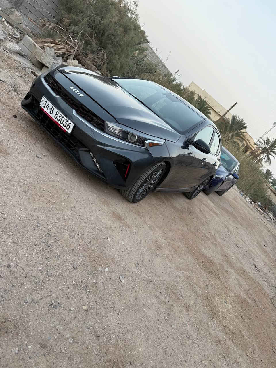 السلام عليكم للبيع 
كيا فورتي ( جيتي لاين ) فول عده الفتحه
وارد امريكي
رقم بصره 
دخول بصمه ذكي
نظام ترحيب
تشغيل عن بعد 
بصمة ابواب
مكينه ٢٠٠٠ دوش 
شاشة كبيرة Apple Car Play
سايد بريك بصمه
اوتو هولد Auto Hold
حساس ضغط الاطارات 
 كامره دواره خلفيه 
رادار امامي 
 اشاير في المرايا+رادرات جانبية
نقطه العمياء
قيادة ذاتيه 
تحديد مسار
مثبت سرعه Cruise
توقف ذاتي
تبريد شاشة + مناخ منفصل  
كشنات جلد ( GT.LINE )
اشاير بالمري 
لدترحيب 
لد امامي LED
لد خلفي LED
جنطه كهربائي 
ويل كب كروم 
سبايدر خلفي
اوضاع قياده Drive Mode
نظام سبورت sport
 نظام نورملNormal
نظام سمارت Smart
تحكم ستيرن جهتين  
دركة سبورت ( GT.LINE )
وبعد بيه موصفات
السعر 165
مكان السياره بصره أبي الخصيب حمدان
حادثه البنيد مصبوغ
والقماره بيه صبغ اثر خسفه
الأرباكات كله سليمه
*********** البصرة, العراق
