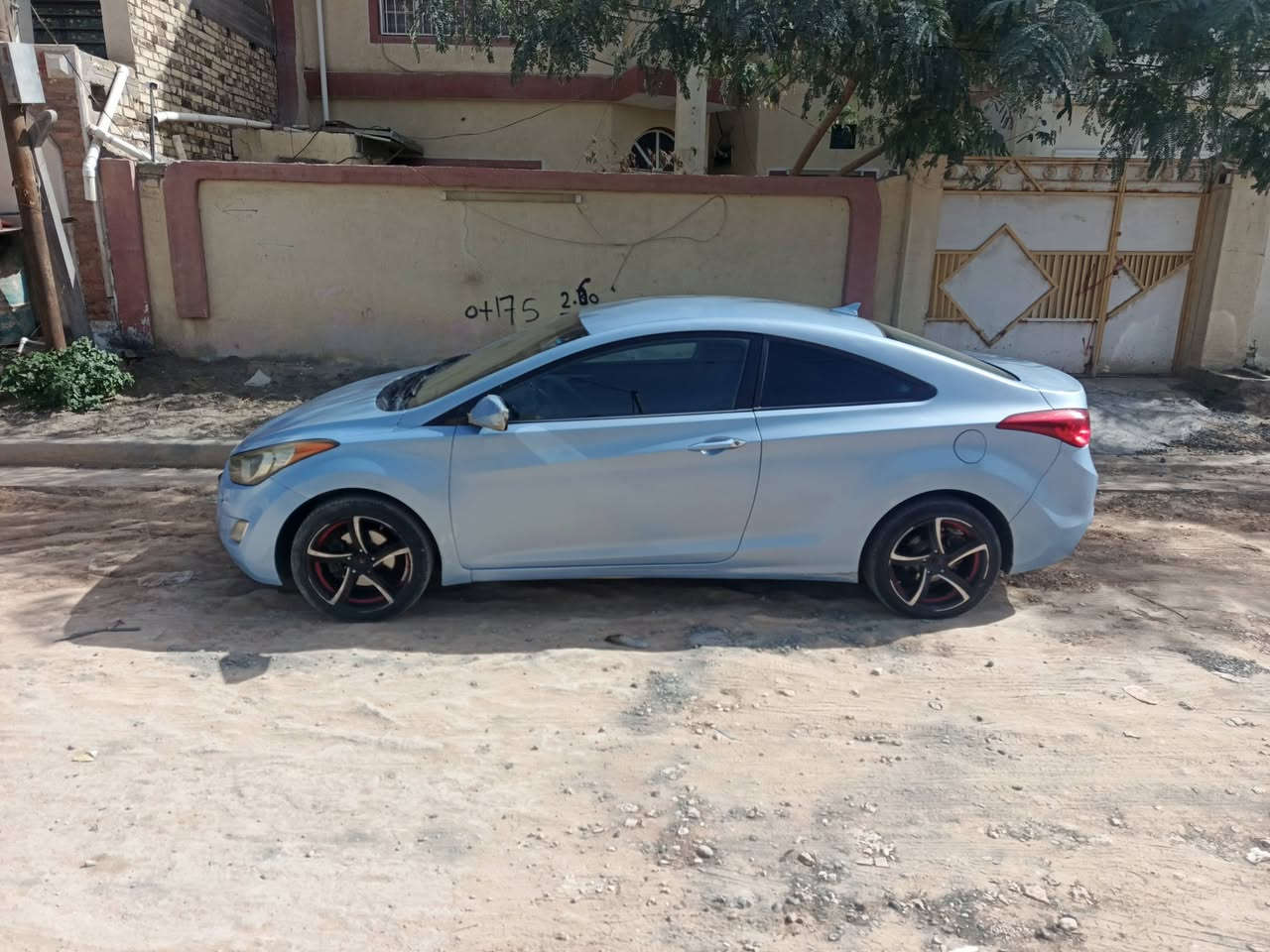 سلام عليكم للبيع النترا تك باب موديل ٢٠١٣ السياره جاهزه باسمي رقم انكليزي
السعر ٧٢ وبيهه مجال للشراي حادثهه فقط الداير مال الجاملغ الخلفي جهه العبري تبريد شغال ثلج عنواني بابل 
ملاحضه/ السياره مرشوشه كلير عام بسبب الجراد مابيهه اي ضرر
***********
