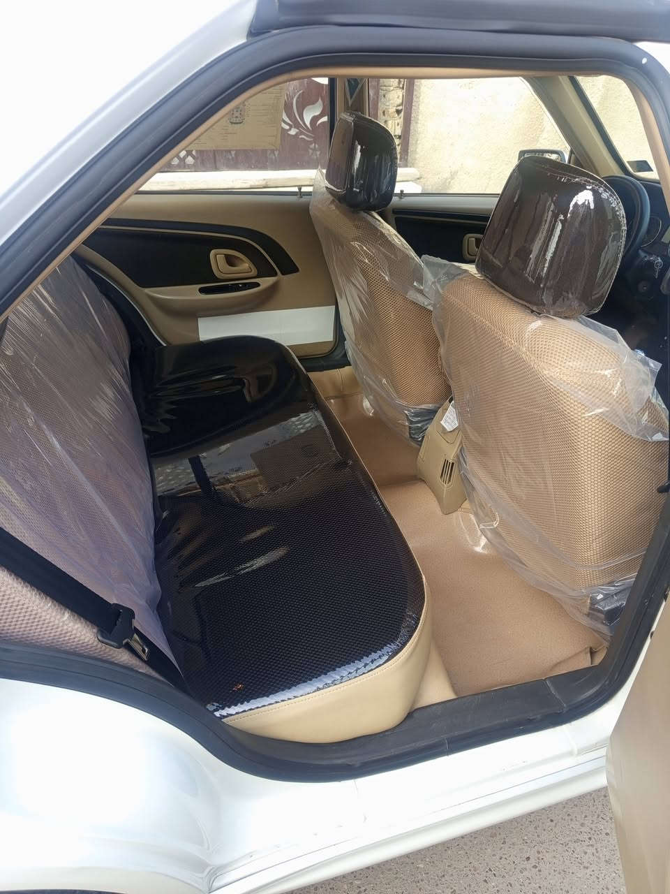 سلام عليكم بيجو بارص موديل ٢٥ ماشيه ١٥ الف بعده بضمان شركه مكفولة كفاله عامه دوشمه عامه رقم بغداد باسمي عارضه ٩٠ بغداد الحريه ***********.
