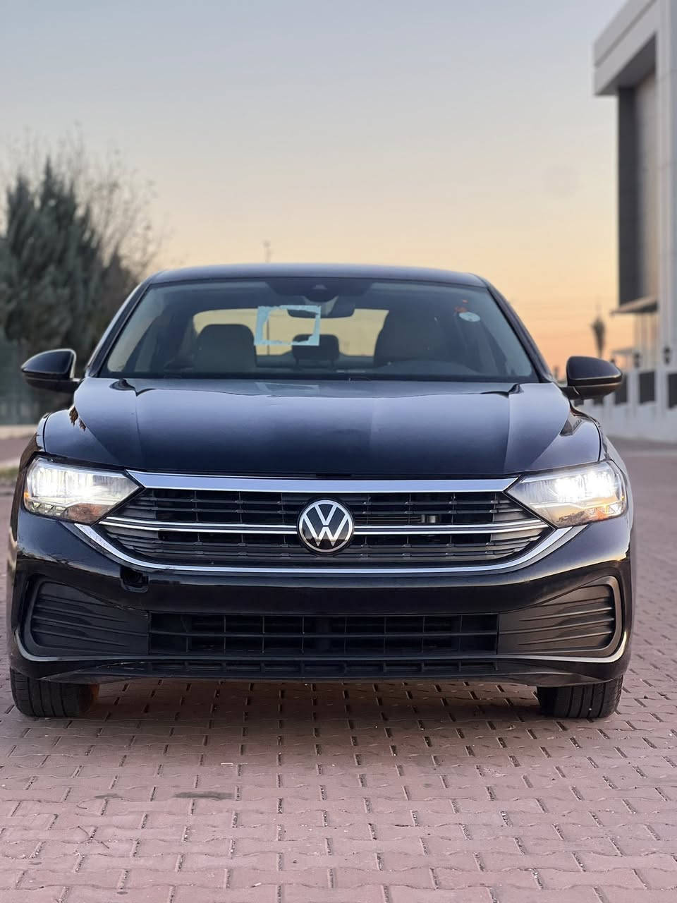 فولكسفاغن جيتا ٢٠٢٤ داخلي كريمي 
حادث كلش خفيف

ضرر السيارة جملغ  صبغ وبونيد امريكي بدون دواخل ايرباك دكمة سستم شركة ١٠٠٪؜
السيارة كلش حلوة و نظيفة 

رقم الشاصي مع الصور
رقم كاتي تترقم شمالي

مكفولة من كير و محرك و كهربائيات

و ب سعر(142) ورقة و بيها مجال للطيبين

مكان السيارة
 عقره بين اربيل وموصل
وتساب :***********
كورك ***********
