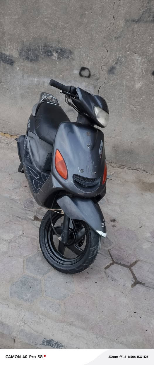 السلام عليكم دراجه اكزس للبيع ما بيها اي نقص السعر 500 للاستفسار رقم التلفون العنوان ناصريه مركز ***********
