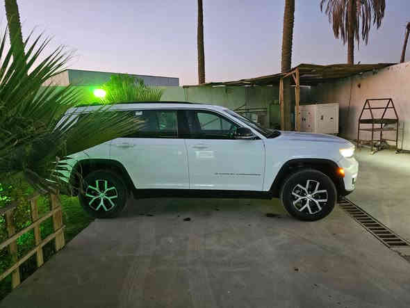 جيب شيروكي لميتد 2024
السعر 318 مرقم بغداد شهداء
صور الحادث مرفقه
للشراء الحضور الى معرضنا في الديوانية /نهاية شارع الزراعه /خلف البالات مقابل بيت القائد
موقعنا على خرائط كوكل 
https://maps.google.com/maps?q=31.9808691%2C44.9114847...
ا-------------------------------------------------------------------------
ضغط على الرابط  صفحه ليصلك كل ماهو جديد 
https://web.facebook.com/%D8%A7%D9%84%D8%B4%D8%A7%D8%B1%D9%82%D8%A9-%D9%84%D8%AA%D8%AC%D8%A7%D8%B1%D8%A9-%D8%A7%D9%84%D8%B3%D9%8A%D8%A7%D8%B1%D8%A7%D8%AA-%D8%A7%D9%84%D8%A7%D9%85%D8%B1%D9%8A%D9%83%D9%8A%D8%A9-1100095360196333
--------------------------------------------------------------------------
اوالاتصال على الارقام التاليه
*********** #واتساب #تلكرام https://t.me/alsharqeh88
***********  #واتساب
***********
***********
--------------------------------------------------------------------------- 
اضغط على رابط واتساب للتواصل  معنا 
https://api.whatsapp.com/send/?phone=%2B964***********...
اوقات الدوام من الساعه 2 ظهرا ولغاية 11 ليلاً
