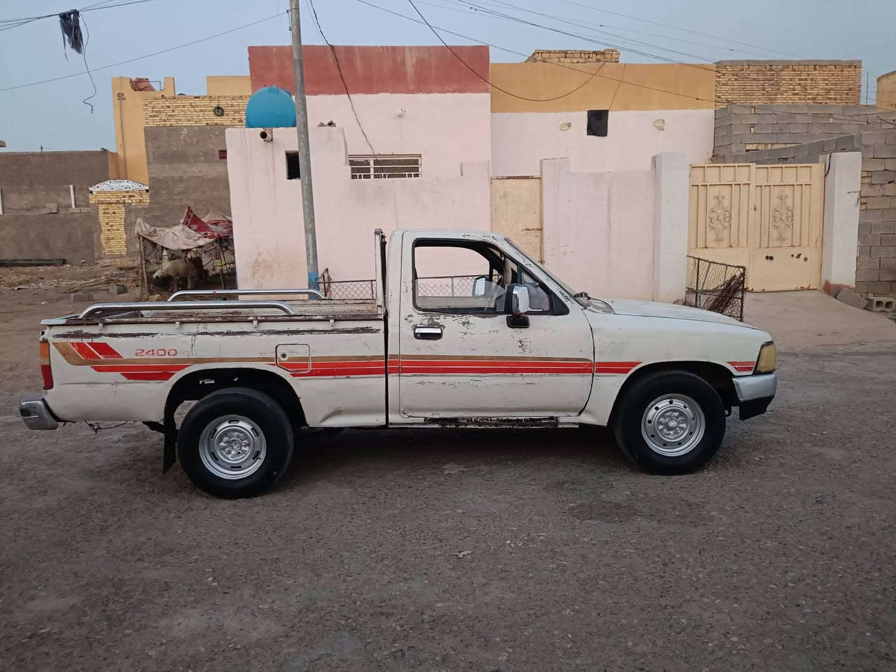 سلام عليكم للبيع بيكم موديل 89رقم بغداد لماني مشروع وطني تحويل مباشر سنويه جديد مكينه وكير وكسن كله نضيف عنوان ميسان ناحيت كميت سعر 38وبيها مجال رقم الهاتف***********//***********
