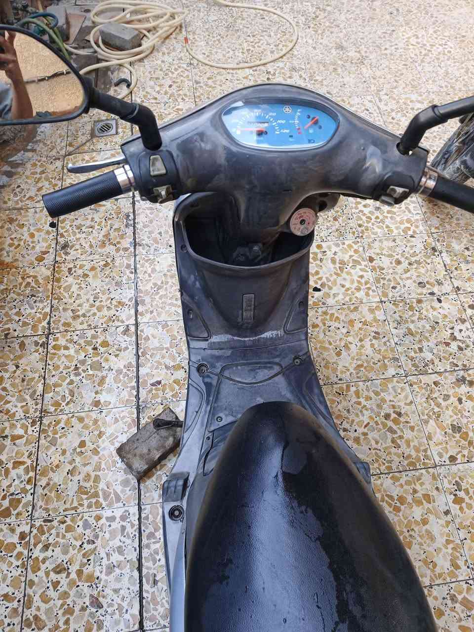 السلام عليكم للبيع دراجه ماكس منغولي120
دراجه خير من الله سلف وهندر أشاير بكلايت كلوبات 
كلشي شغال كهربائيات كله شغاله مكينه خير من الله لا نضوح لا تبخير مكينه 55 صالنصه بلادي دبلات خلفي وامامي كله جديد بلادي دراجه مانقصهه أي شي مكاني بغداد مدينه الصدر 
السعر350.... للاستفسار***********📞
