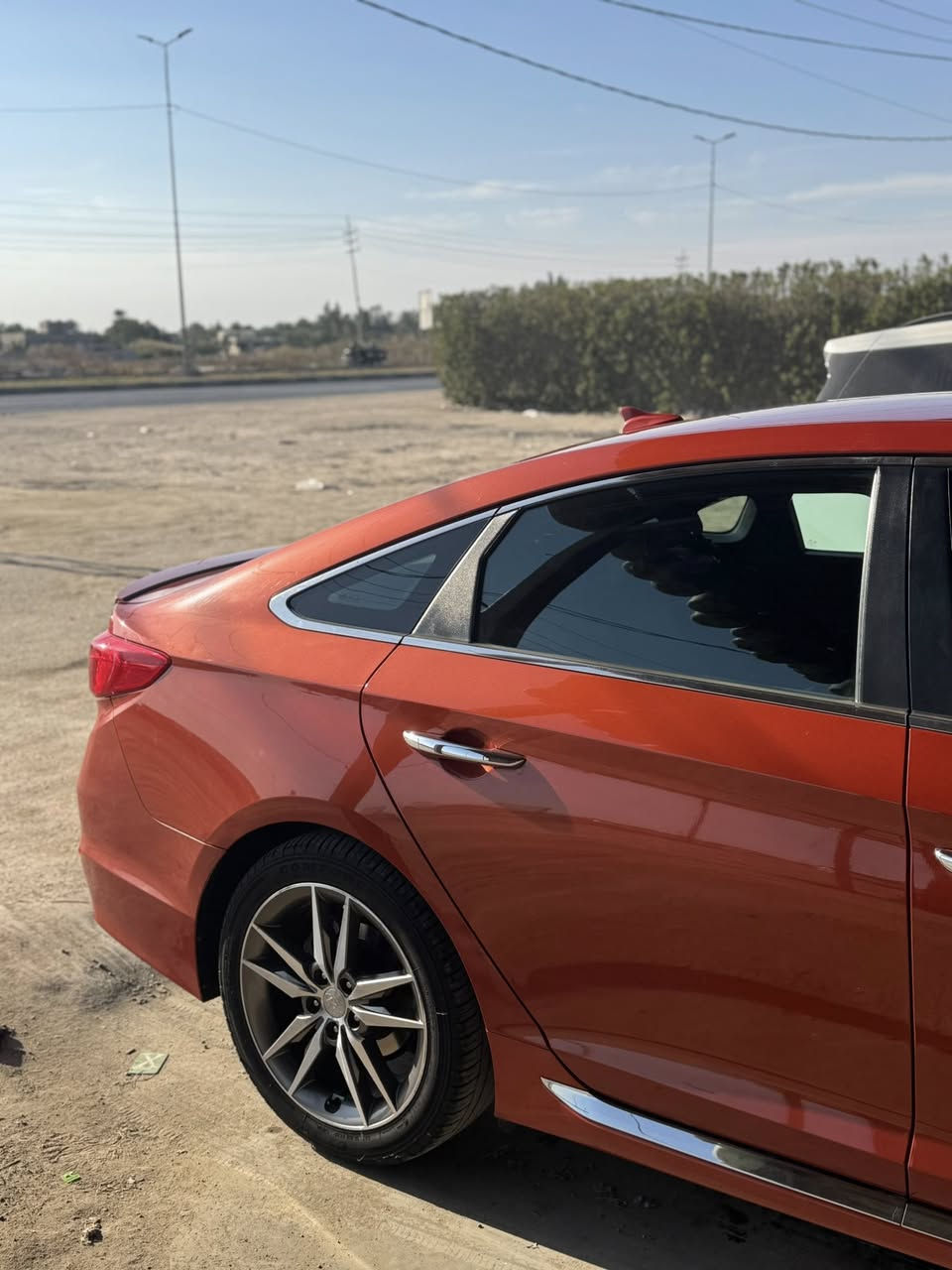 سلام عليكم سوناتا 2015 امريكي فول مواصفات spots  بصمه كشن جلد رادارات ويلكب ترحيب ماشيه 70 حقيقي مكينه 2000 تيربو رقمها سليمانيه سنويه 2027 تحويل وكاله حاضر باي وقت مكينه كير حداديه خير من الله سياه جاهزه ماناقصها اي شي السعر 118 وبيه مجال قليل ***********
