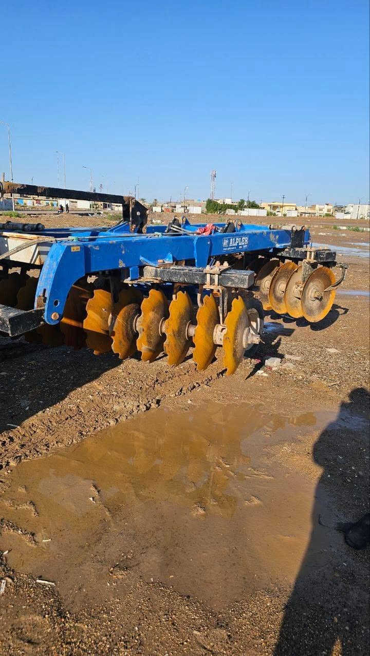 فيات ١٣٨٠ يعني ١٤٠ رقم واسط مع كافة ملحقاته دسك الباب الاول ابو التراجي عالشركه حصة كازتبريد تخم تاير 
ابسعر مناسب ***********
